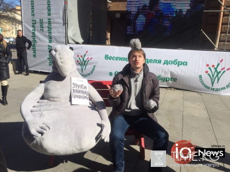 Ждун встретил петербуржцев на Малой Садовой улице