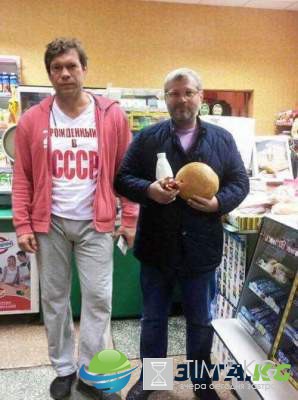 Хлеб, кефир и сырки: свежие фотожабы на Вилкула Хлеб, кефир и сырки: свежие фотожабы на Вилкула