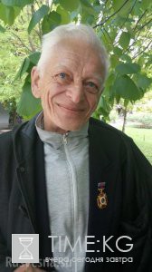 Легендарные деды-рокеры Донецка награждены медалями Почета ФОТО, Легендарные деды-рокеры Донецка награждены медалями Почета ФОТО,