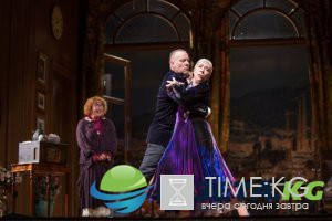 «Ленком» привезет в Петербург «Ложь во спасение» «Ленком» привезет в Петербург «Ложь во спасение»