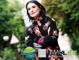 Маше Ефросининой сегодня 38: сын трогательно поздравил маму рисунком и стихом (ВИДЕО)