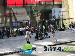 МОЛНИЯ: В Нью-Йорке автомобиль на полной скорости врезался в толпу, есть жертвы +, ФОТО МОЛНИЯ: В Нью-Йорке автомобиль на полной скорости врезался в толпу, есть жертвы +, ФОТО