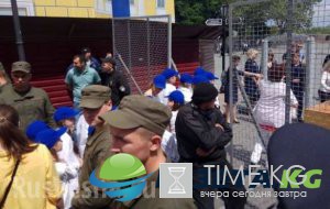 Odessa wall of Soviet Heroes was covered in yellow-blue baloons for Poroshenko's arrival PHOTОS Odessa wall of Soviet Heroes was covered in yellow-blue baloons for Poroshenko's arrival PHOTОS