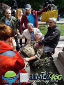 Получили отпор: в Днепропетровске полиция побила «ветеранов АТО» ФОТО, Получили отпор: в Днепропетровске полиция побила «ветеранов АТО» ФОТО,