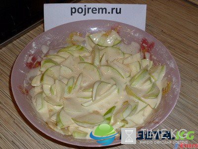 Рецепт шарлотки с яблоками, простой и вкусный, в духовке: из чего и как приготовим, рецепт с фото, пошагово? Рецепт шарлотки с яблоками, простой и вкусный, в духовке: из чего и как приготовим, рецепт с фото, пошагово?