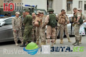Российские военные, боевики с М-16 и флаги РФ и САР — репортаж из Хомса ФОТО, Российские военные, боевики с М-16 и флаги РФ и САР — репортаж из Хомса ФОТО,