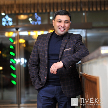 На Чемпионате Мира по парикмахерскому искусству и визажу, Кыргызстан представит команда из 10 человек. На Чемпионате Мира по парикмахерскому искусству и визажу, Кыргызстан представит команда из 10 человек.
