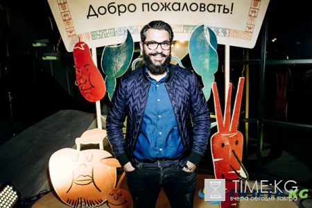 Аглая Тарасова, Милош Бикович и другие на концерте группы "Грибы" на Даниловском рынке