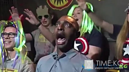 Американский журналист в прямом эфире устроил истерику в Диснейленде