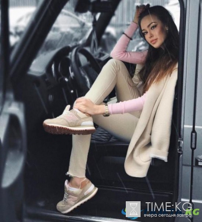Анастасия Костенко вслед за Ольгой Бузовой начала рекламировать в Instagram