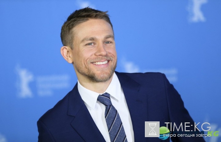 Чарли Ханнэм не дал в обиду любимую