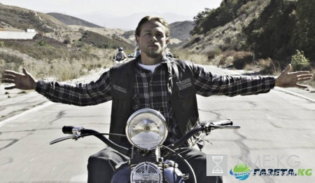 Чарли Ханнэм не дал в обиду любимую