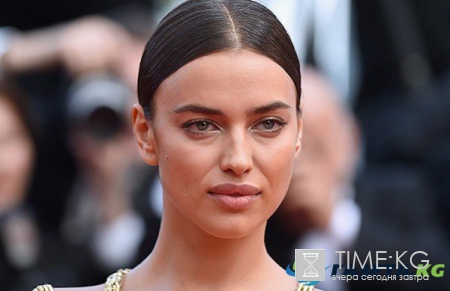 Ирина Шейк показала смелый снимок в купальнике и снова вернулась к съемкам