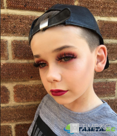 Как правильно сделать макияж подскажет 10-летний мальчик – звезда Instagram