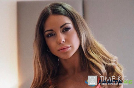 Луиза Томпсон показала поклонникам свою красивую фигуру с отдыха в Греции