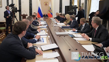 Путин предложил обратить внимание на развитие судебной системы