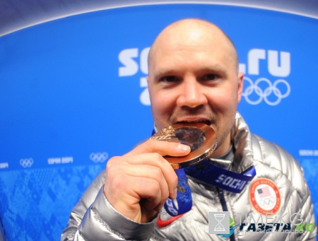 Сегодня 08.05.2017 умер олимпийский чемпион по бобслею Стивен Холкомб: спортсмен найден мертвым