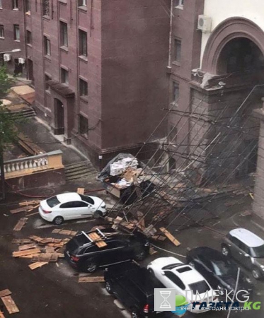 Ураган в Москве унес жизни семи людей