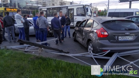 В ДТП на проспекте Культуры сошлись «Форд» и «Ниссан»