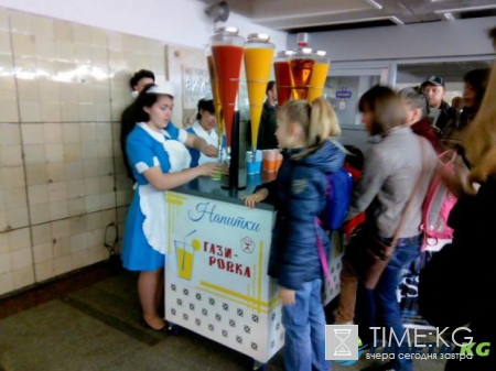 В московском метро повесили портрет Сталина