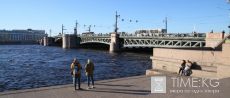 В ночь на 12 мая в Петербурге разведут все мосты через Неву и Биржевой