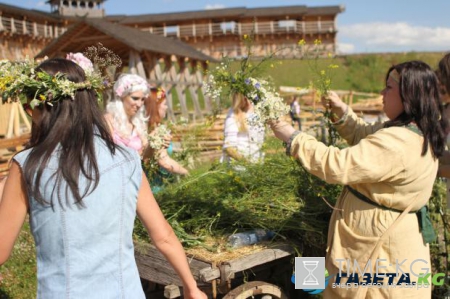 В «Парке Киевская Русь» отпразднуют Троицу по древним обрядам