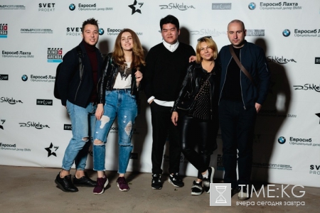 В Петербурге прошел мультимедийный перформанс «The Great Black»