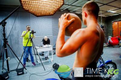 Украинские шахтеры удивили Сеть откровенной фотоссессией Украинские шахтеры удивили Сеть откровенной фотоссессией