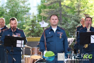В Луганске «с музыкой» отметили 15-летие оркестра МВД ЛНР (ФОТО) В Луганске «с музыкой» отметили 15-летие оркестра МВД ЛНР (ФОТО)