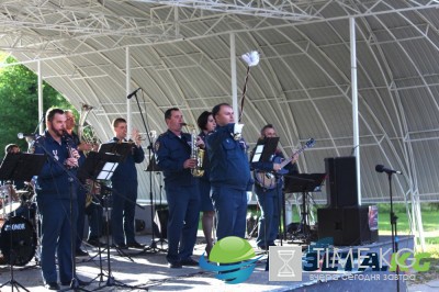 В Луганске «с музыкой» отметили 15-летие оркестра МВД ЛНР (ФОТО) В Луганске «с музыкой» отметили 15-летие оркестра МВД ЛНР (ФОТО)