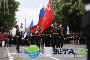 В столице Крыма впервые прошел военный парад ФОТО, В столице Крыма впервые прошел военный парад ФОТО,
