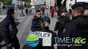 Во Франции разыскивают трех человек по подозрению в подготовке теракта Во Франции разыскивают трех человек по подозрению в подготовке теракта