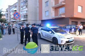 Во Львове возвели баррикаду из мусора Во Львове возвели баррикаду из мусора