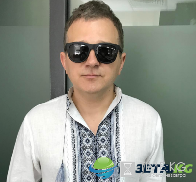 Юрий Горбунов покрасовался в стильной вышиванке