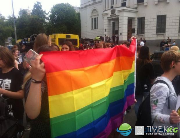 Марш равенства в Киеве: в центре начались стычки полиции и противников