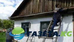 Одинокой 96-летней жительнице Лисаковска добровольцы отремонтировали дом