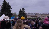 Полиция продолжает задерживать митингующих на Марсовом поле