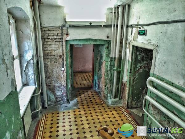 Пользователи Сети ужаснулись состоянием поликлиники в Балашихе