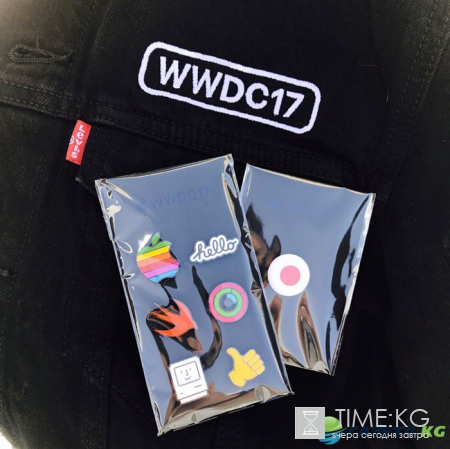Apple раздает участникам WWDC 2017 значки и джинсовые куртки с логотипом конференции