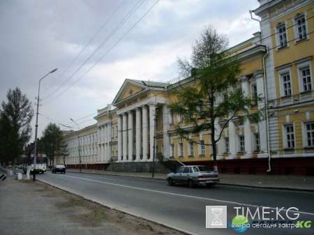 "Без предела": Омские таксисты вдвое подняли цены из-за трехчасового ливня