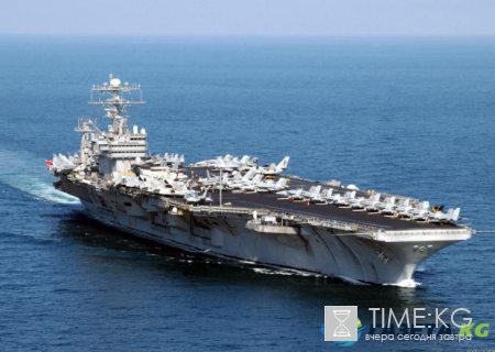 Дрифт атомного авианосца США Nimitz сняли на видео