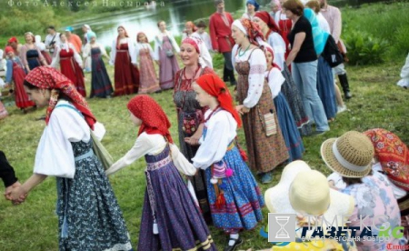 Духов день 2017, можно ли работать: Обычаи, приметы и гадания
