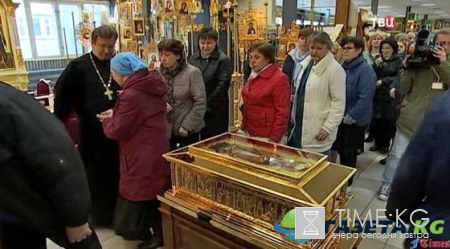 Какая очередь к мощам Николая в Москве сейчас, видео, где начинается: Православные готовы выстаивать в очереди от 4 до 8 часов