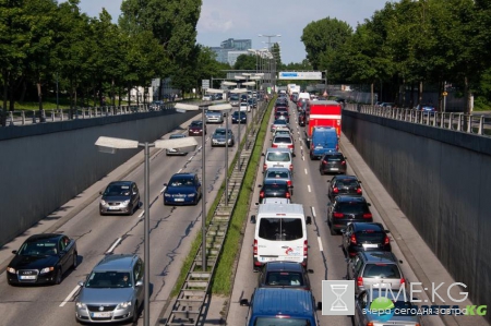 Количество зарегистрированных автомобиле в Красноярске уменьшается