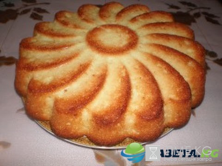 Манник на кефире, рецепт классический: приготовление пирога