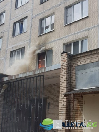 На проспекте Культуры тушили однокомнатную квартиру