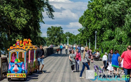 Население Самары на 2018 год составляет ….