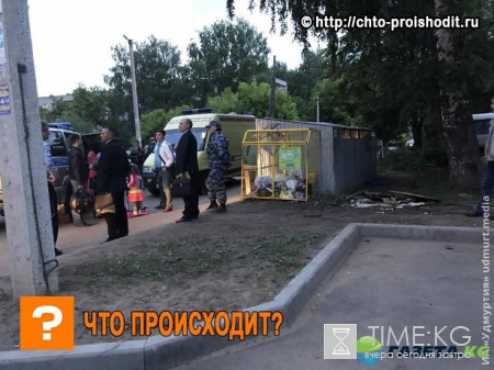 Неизвестные агрессивные мужчины забили до смерти человека прямо посреди улицы в Ижевске