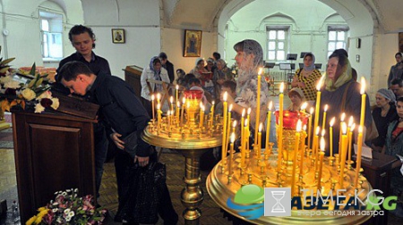 Очередь к мощам Николая Чудотворца в Москве онлайн на сегодня, 25 июня 2017: где занимать очередь