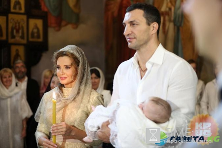 Оксана Марченко, крестившая дочь Шуфрича: "Марусе я подарила икону, крестик и парадный гардероб"